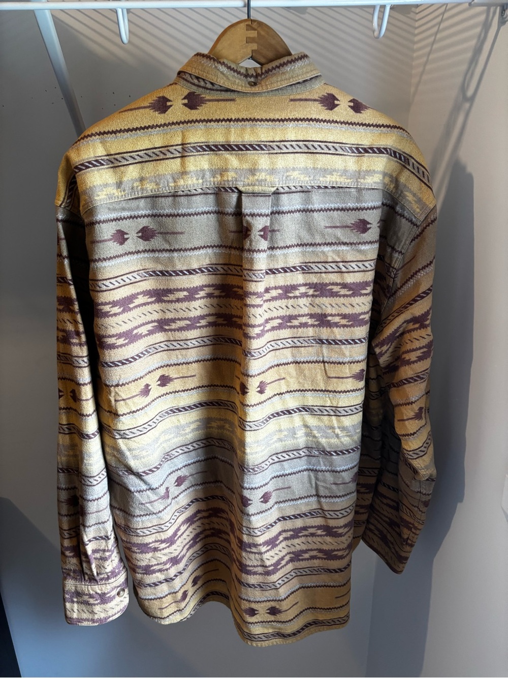 Cabela’s Vintage Southwestern Aztec Button Down Shirt Men’s XL - Picture 5 of 7
